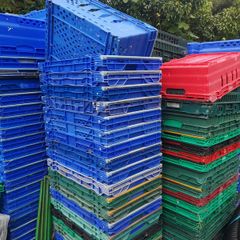 Storage boxes / stacking crates