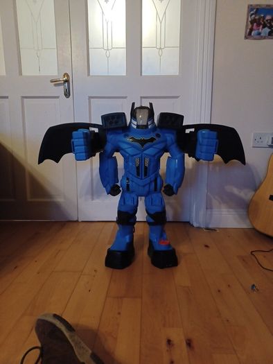 Batman Imaginext Giant Batrobot with popout wings