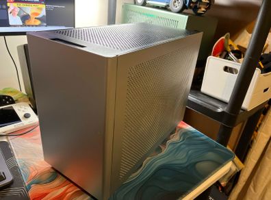 Dan Cases C4-SFX v1.0 w/Noctua NH-D12L and fans