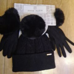 Anne Klein beans and touch glove set