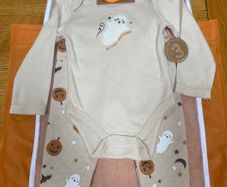 Halloween 3 piece set. For baby aged 9-12m, 80cm. New.