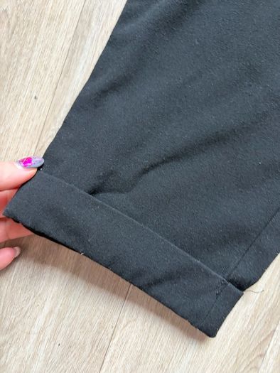 Black trousers