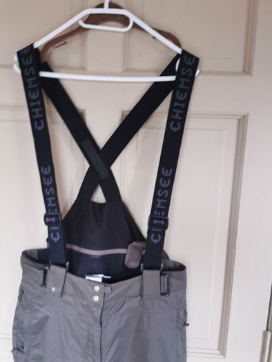 ladies Ski pants size L