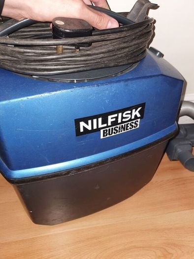 industrial hoover