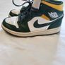 Nike Air Jordan 1 Mid Trainers Image 2