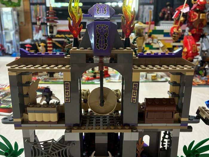 Lego Ninjago 70749 Enter the Serpent Temple