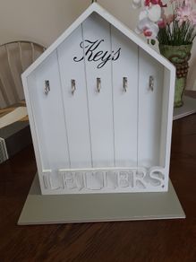 Letter and key holder