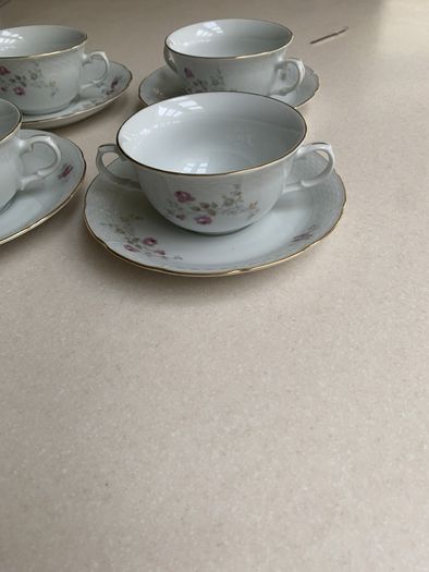 Royal Thun 1950s soup bowls x 4