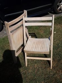 Foldable chairs