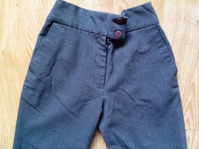 Girls Grey School Trousers.  Age 9-10