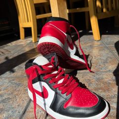 Air Jordan 1 Mid