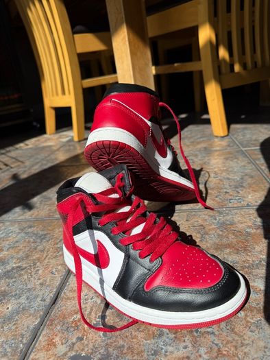 Air Jordan 1 Mid