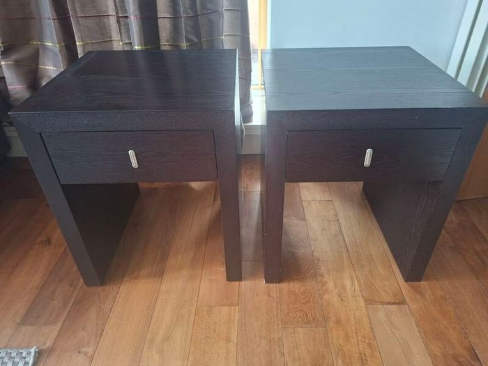 Bedside Lockers (x2)