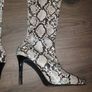 knee high snake print boots size 5 Image 3