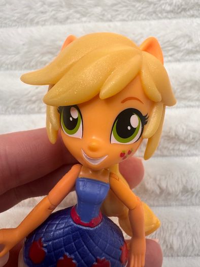 My Little Pony Equestria Girls Minis Fall Formal School Dance Applejack Used Please see photos