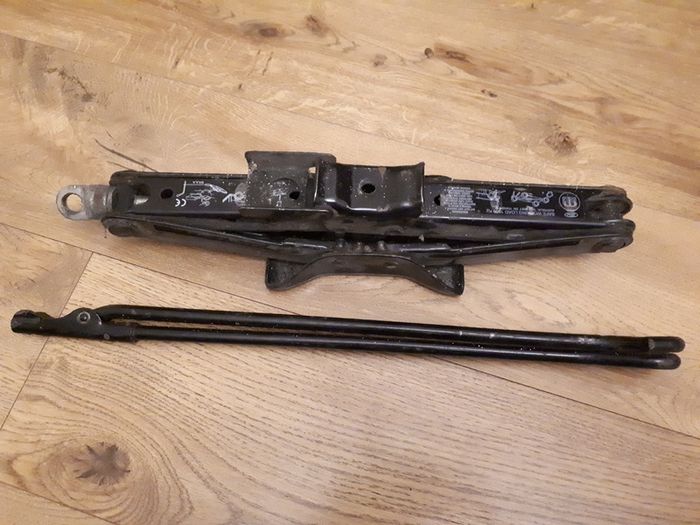 Ford transit jack