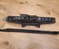 Ford transit jack