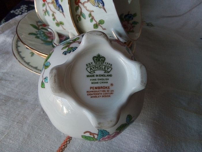 Aynsley Pembroke Jug & Sugar Bowl