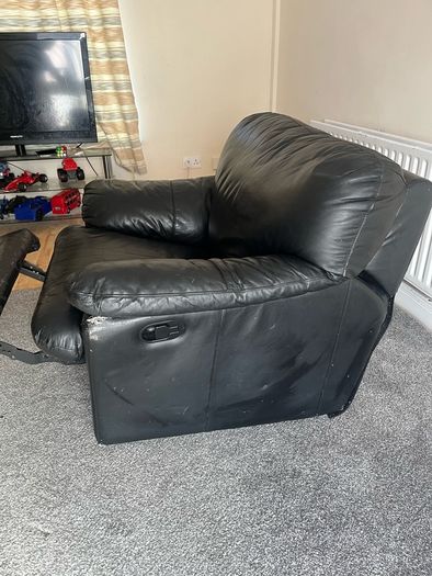 lazy boy / armchair