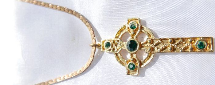 Vintage Traditional Celtic Knot