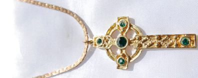 Vintage Traditional Celtic Knot