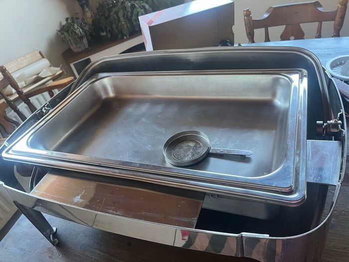 Catering size Chafing dish
