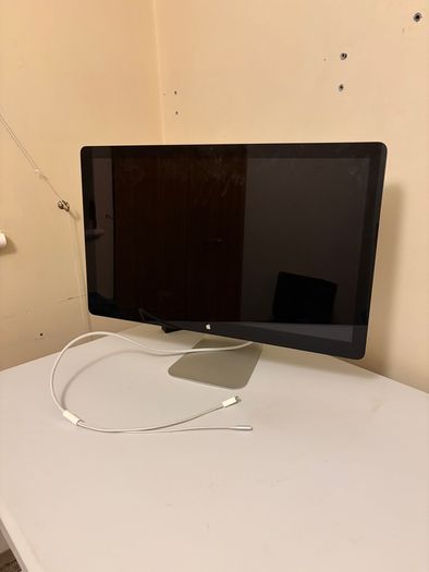 Apple 27in monitor - A1407