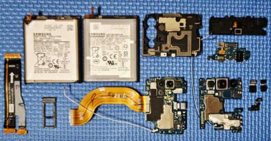 Parts for Samsung A51 5G and A52 5G, all working.