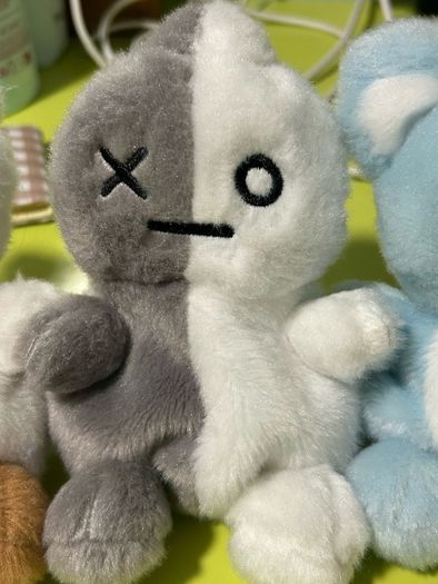 Plushie BTS BT21