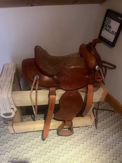 Western saddle