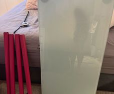 Glass office table desk size 100x50cm pink legs