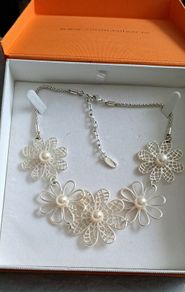 Corona silver pearl necklace
