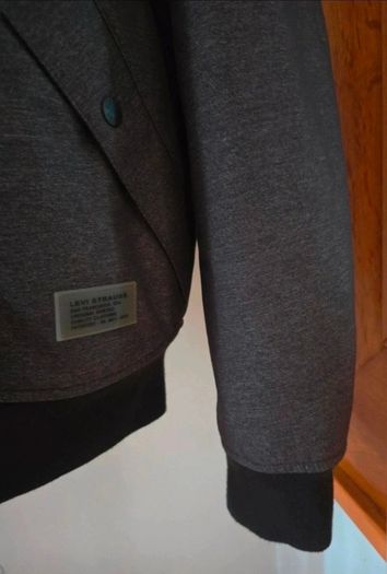 NEW w/o tags Levi Strauss & Co. Hooded Mens Bomber Jacket