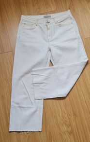 Ankle Length Wide Leg Jeans
