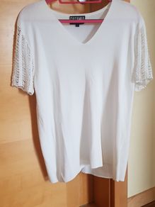 White top Size Large