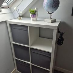 Kallax ikea unit with 5 boxes included