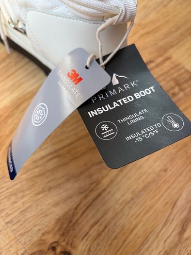 Insulated winter boots