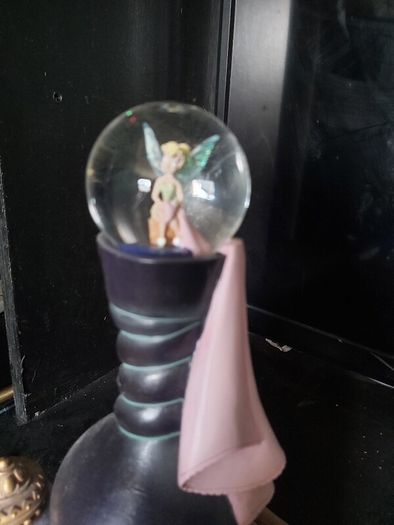 Tinkerbell Disney snow globe