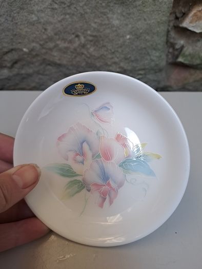 Aynsley Little Sweetheart trinket dish
