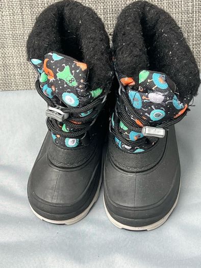 boy winter boots size 22/25