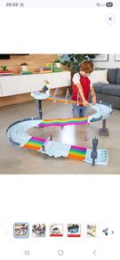 Hot Wheels Mario Kart Rainbow Road Raceway Set