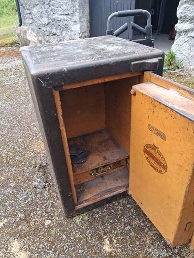 Steel safe