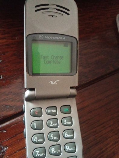 Motorola V3690
