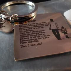 Beautiful Father's Day Gift keyring (ideal gift)