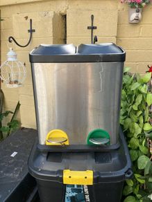 Kitchen bin