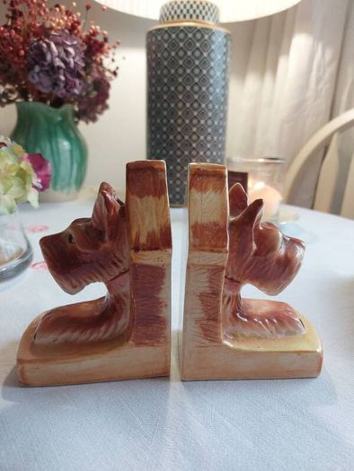 Ceramic Scottie Dog Book Ends
