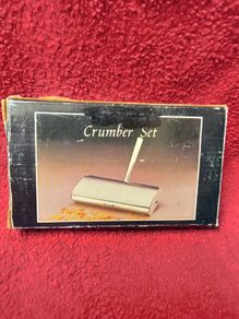 1970s  Crumber Set