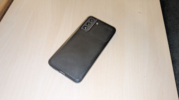 Samsung Galaxy S21 FE Black - SIM Free w/ Olixar Black Case