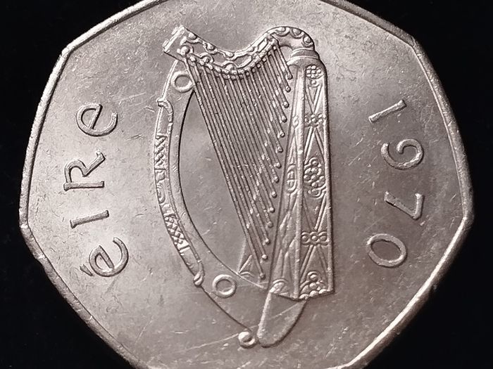 #552 - Ireland - 1970 - 50 Pence - KM.24