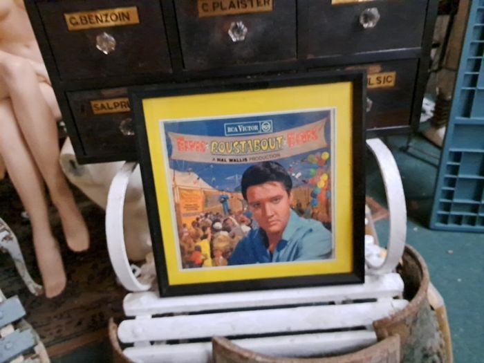 Elvis Album Cover